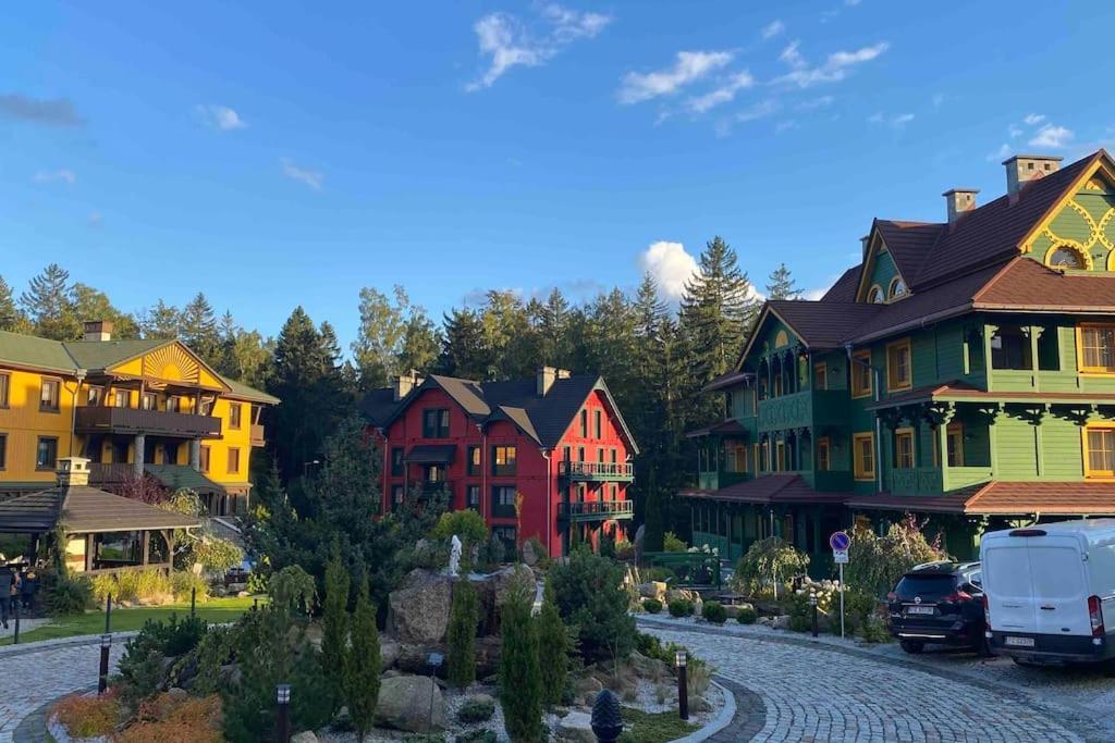 Dolina Wikingow-Apartament Suite Z Tarasem W Ogrodzie, Miejscem W Garazu I Dostepem Do Strefy Wellness Szklarska Poreba Luaran gambar
