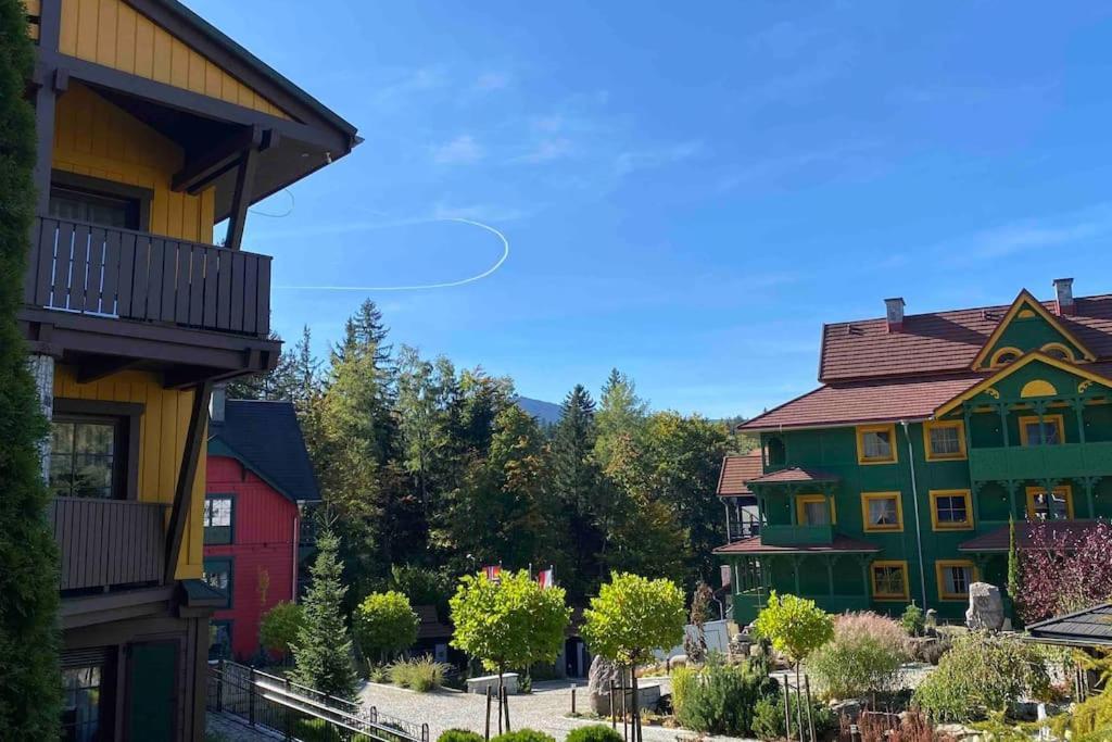Dolina Wikingow-Apartament Suite Z Tarasem W Ogrodzie, Miejscem W Garazu I Dostepem Do Strefy Wellness Szklarska Poreba Luaran gambar